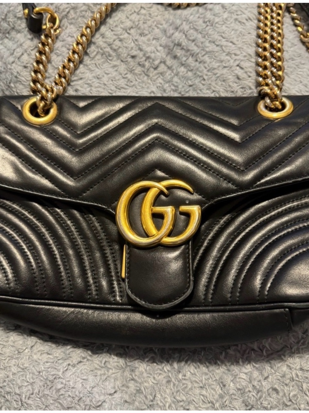 Gucci Black Chevron Matelassé Shoulder Bag with Gold Hardware - Picture 7 of 15